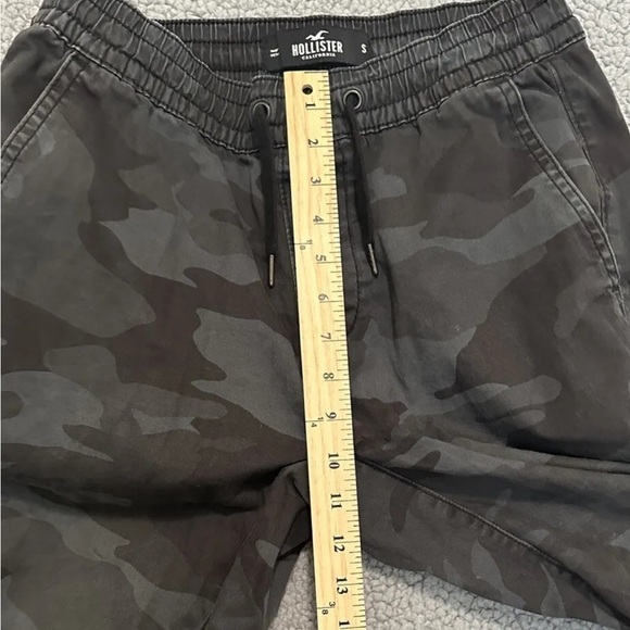 Hollister Skinny Jogger
Women's Small S Green Camo
Print Drawstring Pants - Picture 10 of 10